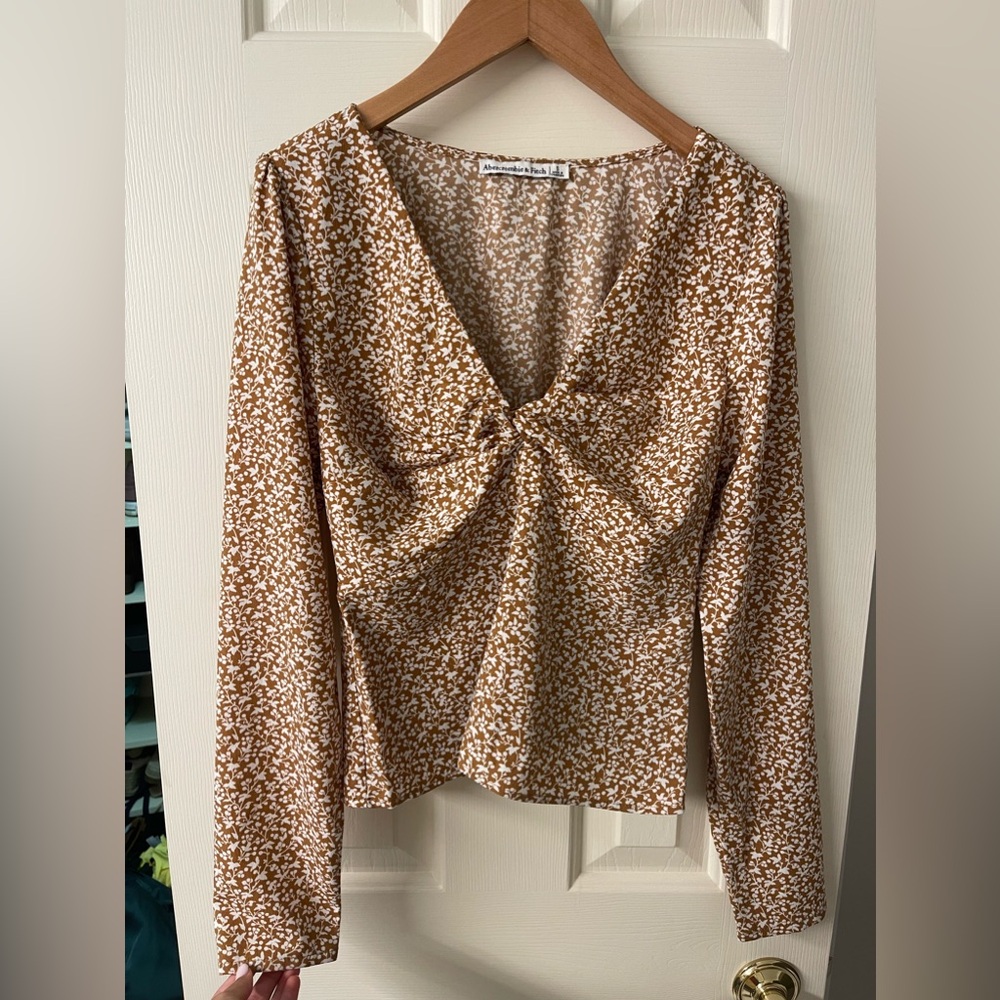Abercrombie and fitch long sleeve blouse